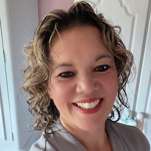 Dr Zoe Hanwell-Purves