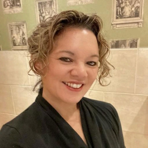 Dr Zoe Hanwell-Purves